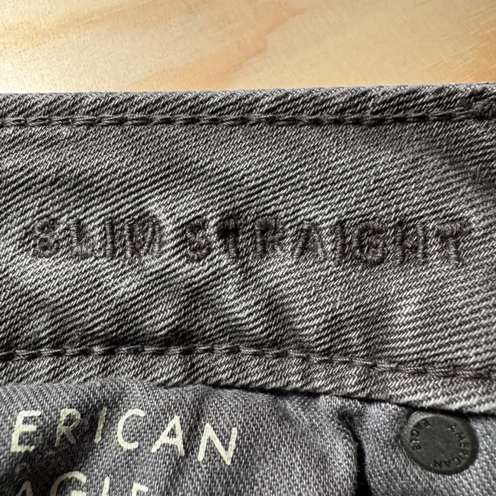 American Eagle Jeans 28x30 ‎ Slim Straight Gray Jeans Airflex+  Faded Denim